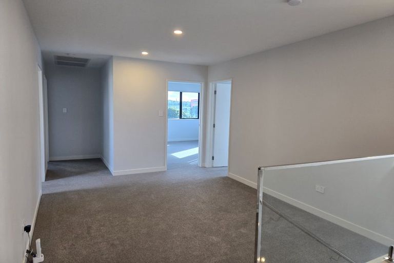 Photo of property in 58 Bond Crescent, Forrest Hill, Auckland, 0620