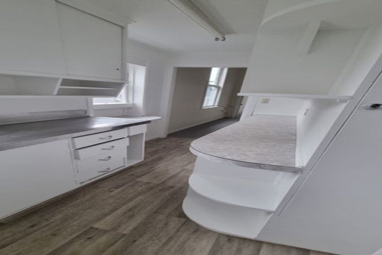 Photo of property in 16 Lindum Terrace, Roseneath, Wellington, 6011