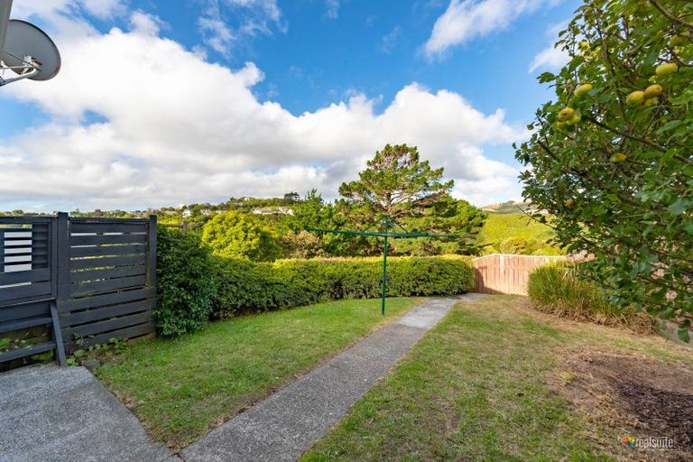 Photo of property in 18 Mark Avenue, Paparangi, Wellington, 6037