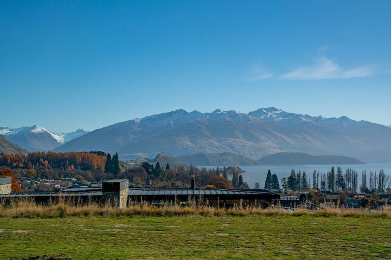Photo of property in Meadowstone Alpha Series, 2 Petalite Lane, Wanaka, 9305