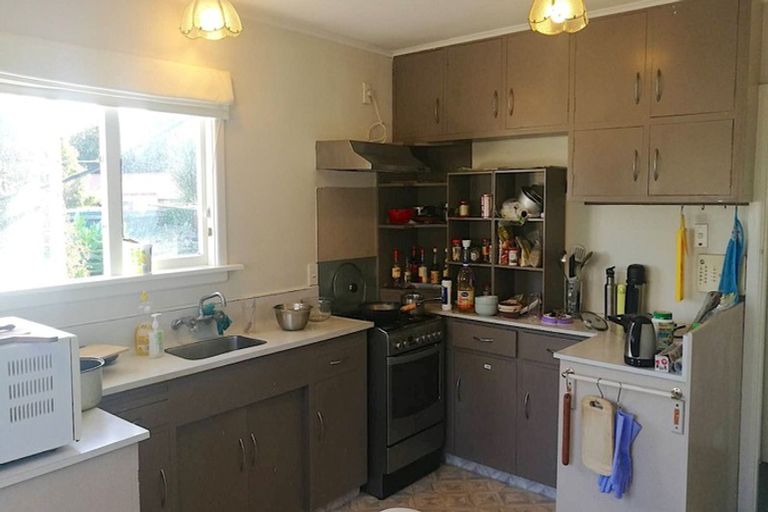 Photo of property in 77 Hoani Street, Northcote, Christchurch, 8052