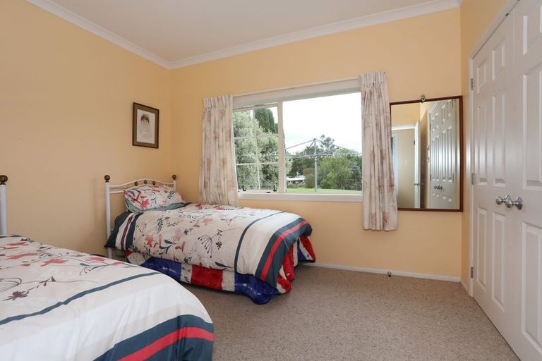 Photo of property in 67 Sandon Road, Feilding, 4702