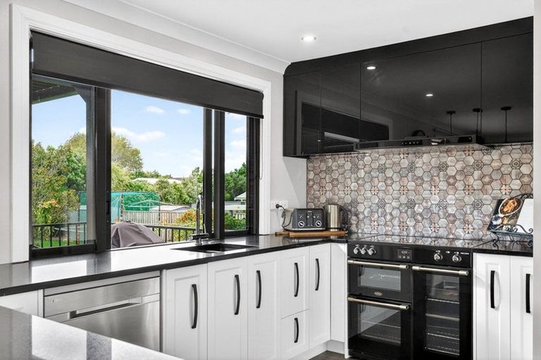 Photo of property in 15-17 Malcolm Street, Martinborough, 5711