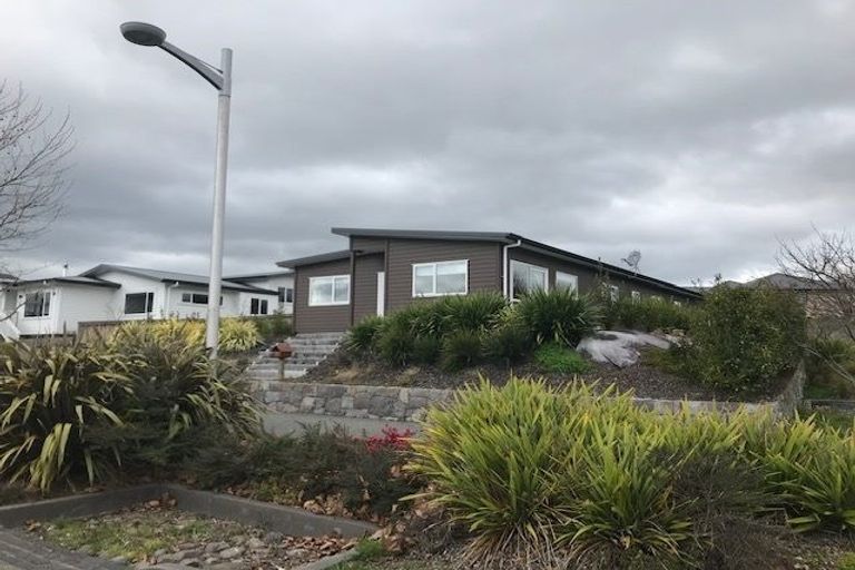 Photo of property in 303 Tauhara Ridge Drive, Richmond Heights, Taupo, 3330