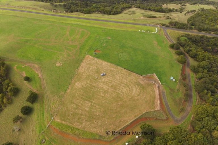 Photo of property in 16 Little Lane, Tinopai, 0593