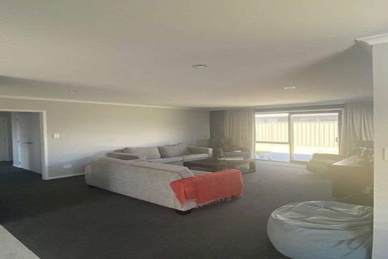 Photo of property in 72 Tabraham Crescent, Pyes Pa, Tauranga, 3112