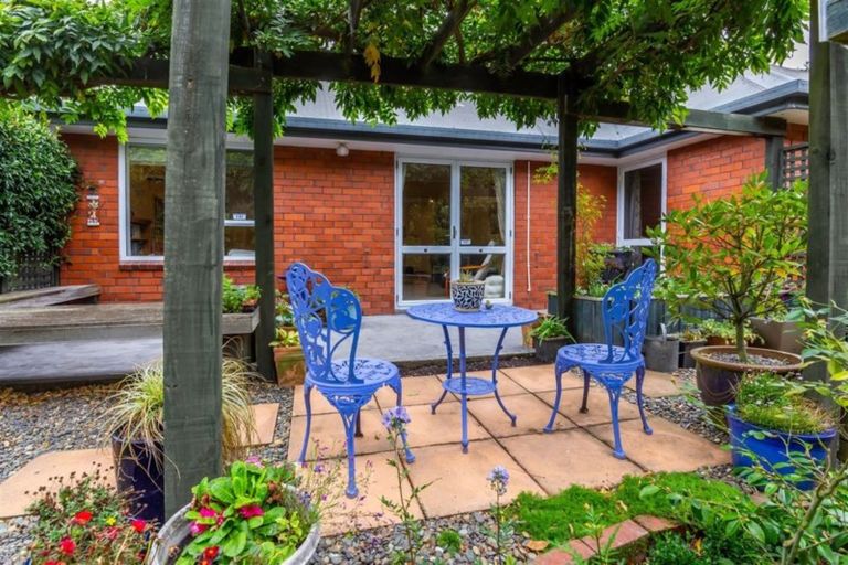 Photo of property in 2/28 Lionel Street, Avonside, Christchurch, 8061