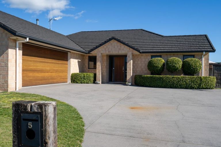 Photo of property in 5 Glenroy Place, Cambridge, 3434