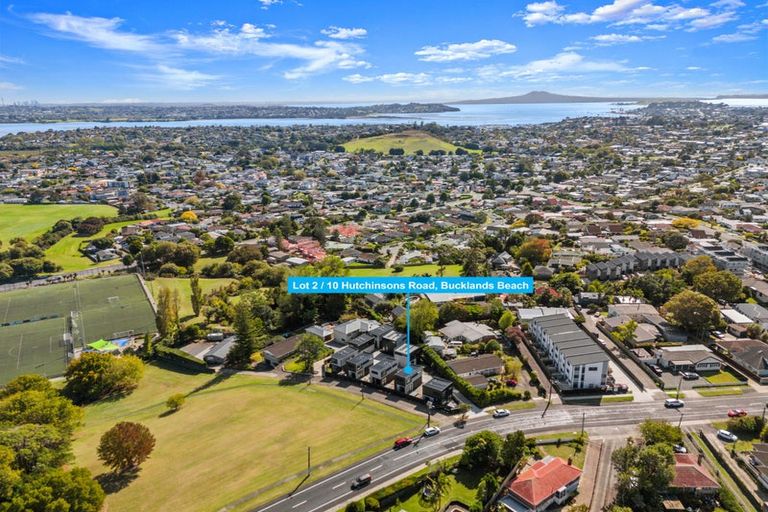 Photo of property in 8/10 Hutchinsons Road, Bucklands Beach, Auckland, 2014