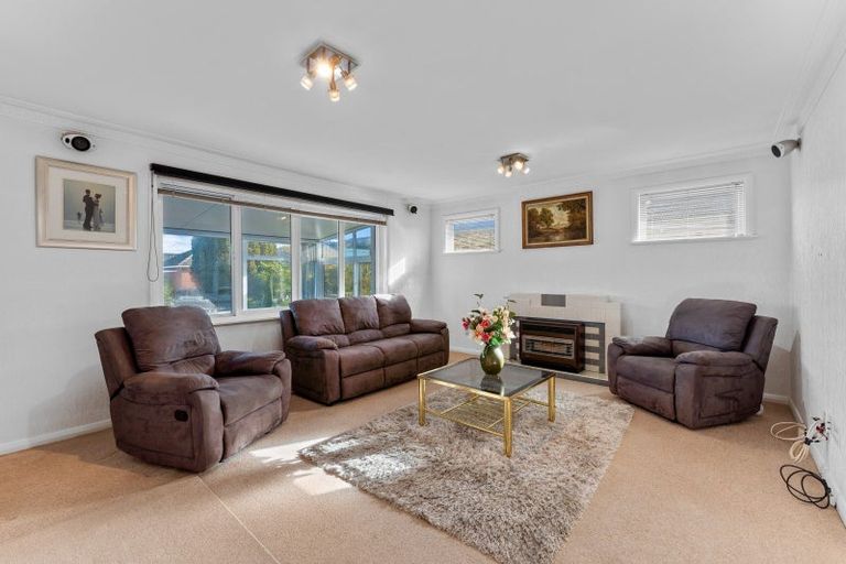 Photo of property in 36 Totara Park Road, Clouston Park, Upper Hutt, 5018