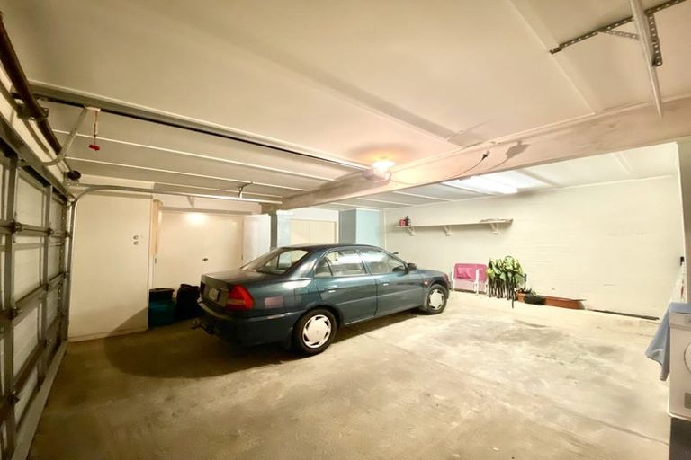 Photo of property in 1 Kohima Drive, Khandallah, Wellington, 6035