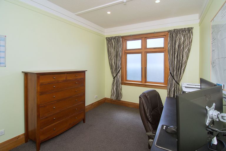 Photo of property in 12 Albert Street, Masterton, 5810