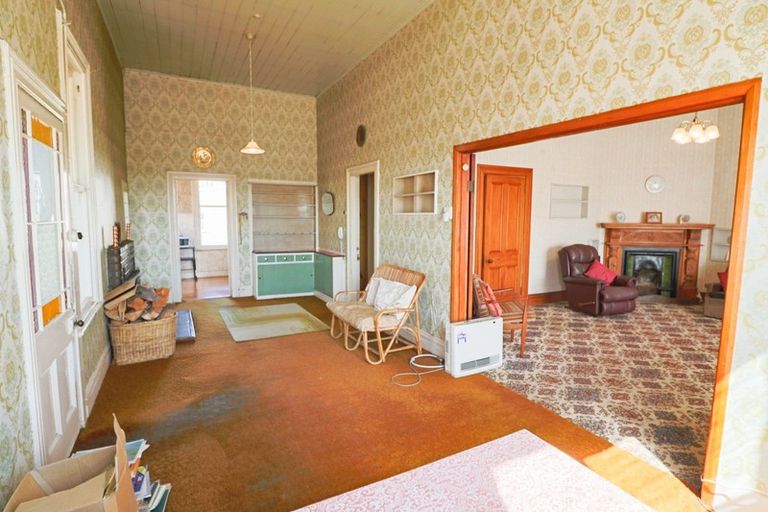 Photo of property in 10 Park Street, Foxton, 4814