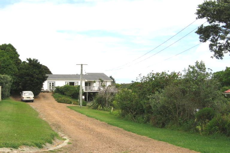 Photo of property in 10 Eden Terrace, Onetangi, Waiheke Island, 1081