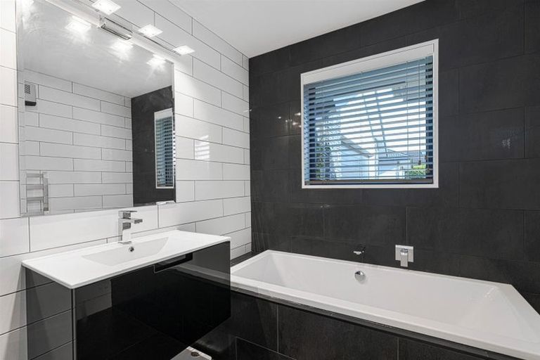 Photo of property in 38 Styx River Place, Spencerville, Christchurch, 8083