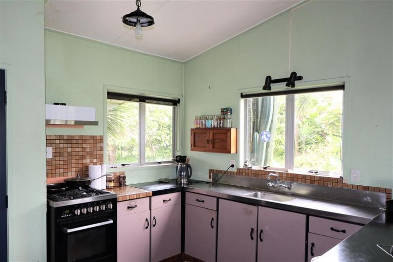 Photo of property in 431 Rehutai Road, Baylys Beach, Dargaville, 0377