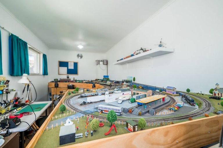 Photo of property in 2 Koromiko Road, Waikanae, 5036