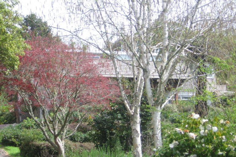 Photo of property in 28 Okareka Loop Road, Lake Okareka, Rotorua, 3076