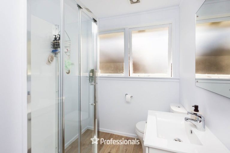 Photo of property in 1/15a Lane Street, Wallaceville, Upper Hutt, 5018