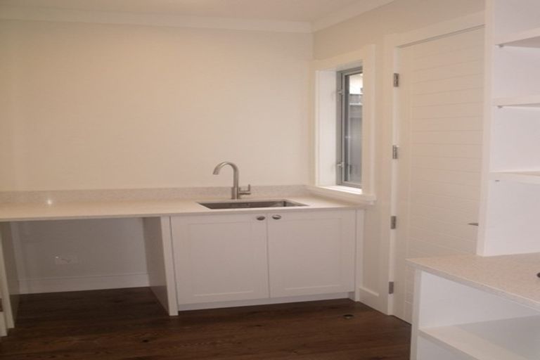 Photo of property in 24 Mchardy Street, Havelock North, 4130