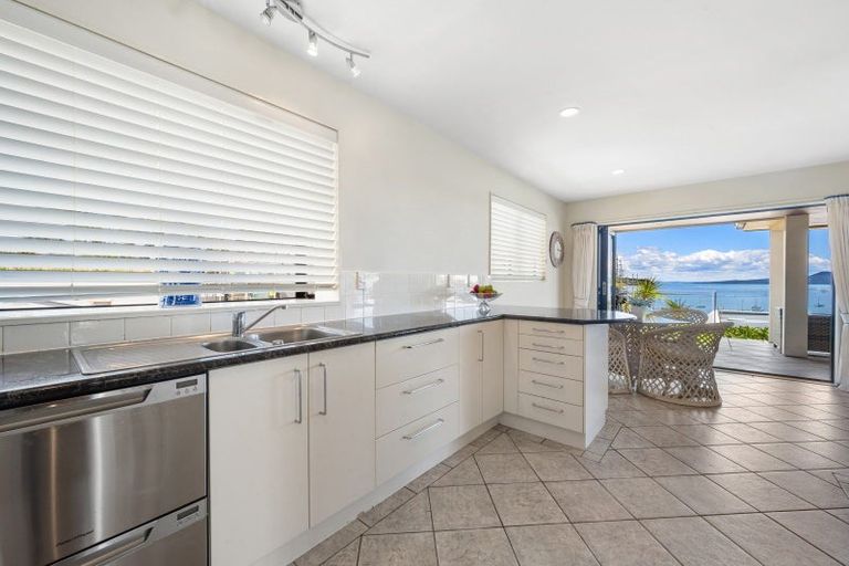 Photo of property in 1/13 Takutai Avenue, Bucklands Beach, Auckland, 2012
