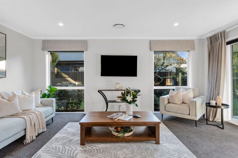 Photo of property in 48 Norfolk Drive, Cambridge, 3434