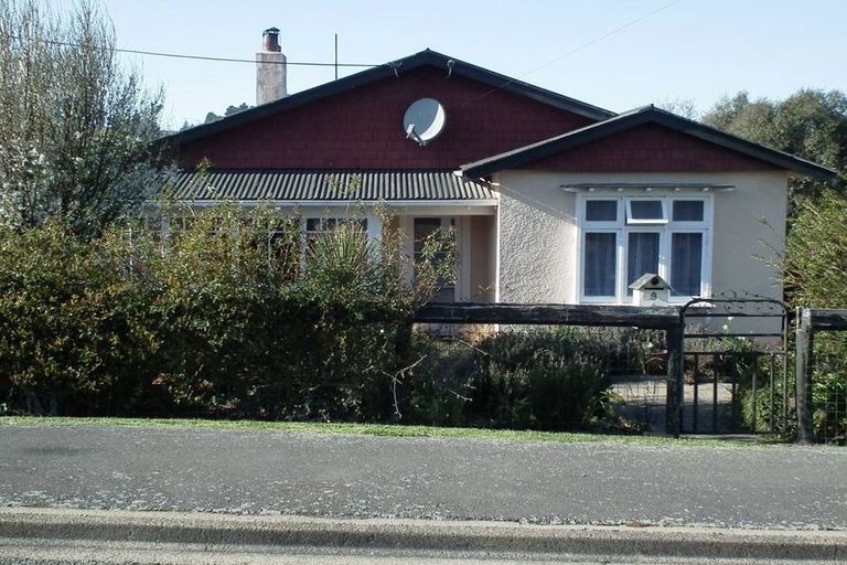 Photo of property in 9 Kelvin Street, South Hill, Oamaru, 9400