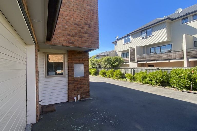 Photo of property in 4/65 Brockworth Place, Riccarton, Christchurch, 8011