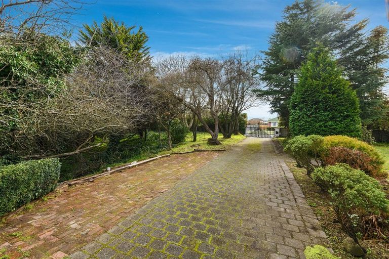 Photo of property in 218 Grahams Road, Burnside, Christchurch, 8053