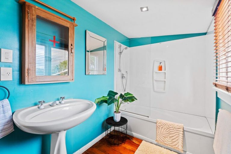Photo of property in 152b Glengarry Road, Glen Eden, Auckland, 0602