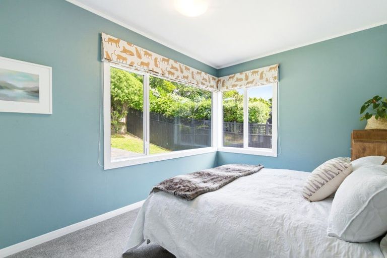Photo of property in 34 Ranui Crescent, Khandallah, Wellington, 6035