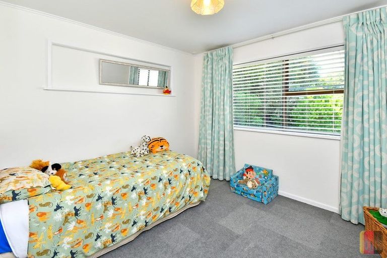 Photo of property in 8 Ainsdale Place, Manurewa, Auckland, 2102
