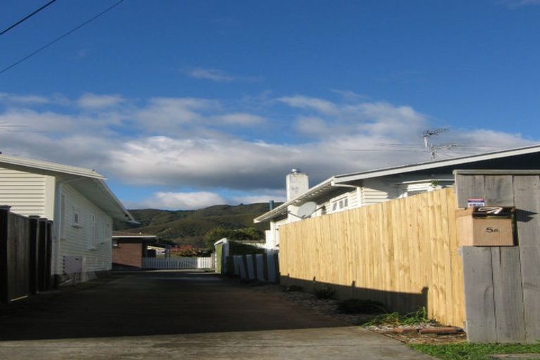 Photo of property in 5a Vincent Street, Waterloo, Lower Hutt, 5011