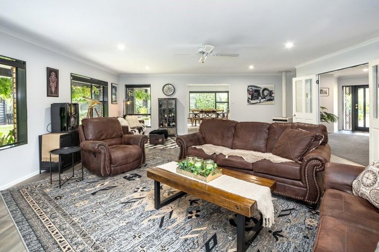 Photo of property in 1 Farley Avenue, Greytown, 5712