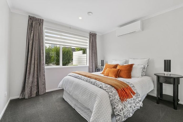 Photo of property in 36 Manhattan Rise, Orewa, 0931