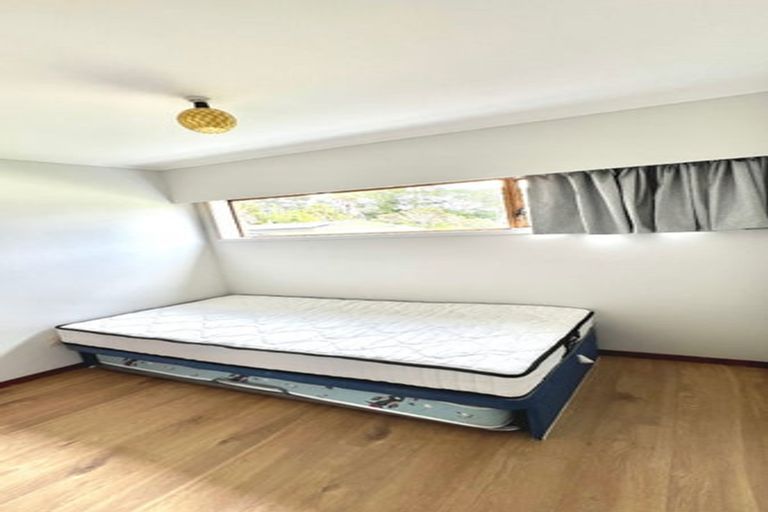 Photo of property in 84/82 Paragon Avenue, Beach Haven, Auckland, 0626