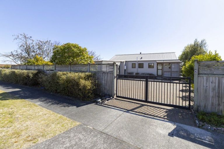 Photo of property in 5 Kempton Place, Richmond Heights, Taupo, 3330