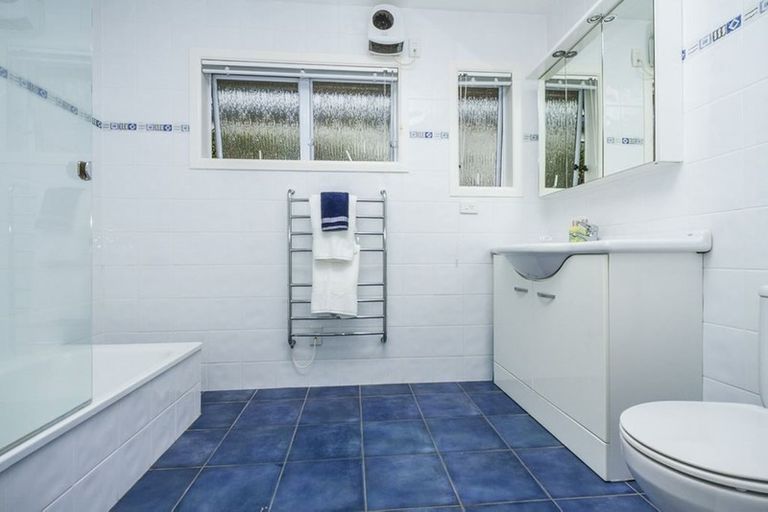 Photo of property in 340 Beach Road, Mairangi Bay, Auckland, 0630