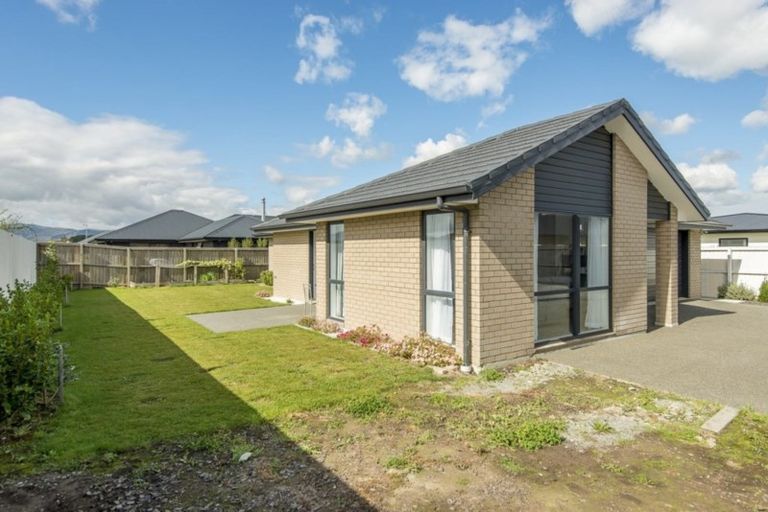 Photo of property in 28 Carrington Close, Lincoln, 7608