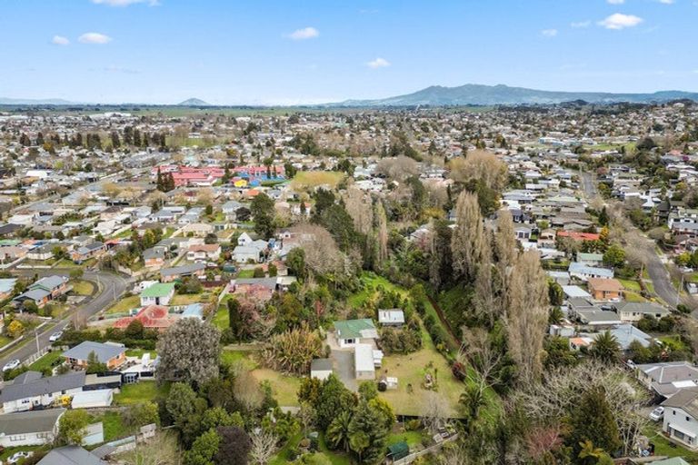 Photo of property in 33 Frederick Drive, Dinsdale, Hamilton, 3204