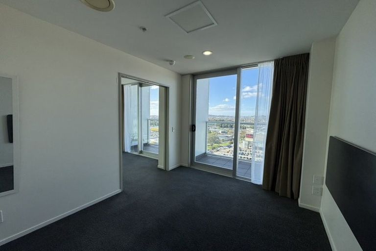Photo of property in Proximity Apartments, 1303/17 Osterley Way, Manukau, Auckland, 2104
