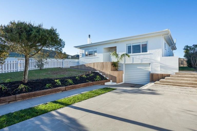 Photo of property in 17 Macville Road, Mount Maunganui, 3116