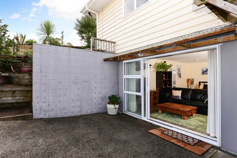 Photo of property in 2 Point Street, Raglan, 3225