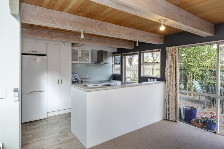 Photo of property in 2/18 Darvel Street, Riccarton, Christchurch, 8011