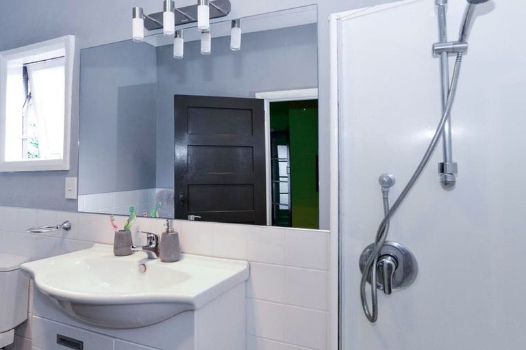 Photo of property in 1012 Heretaunga Street East, Parkvale, Hastings, 4122