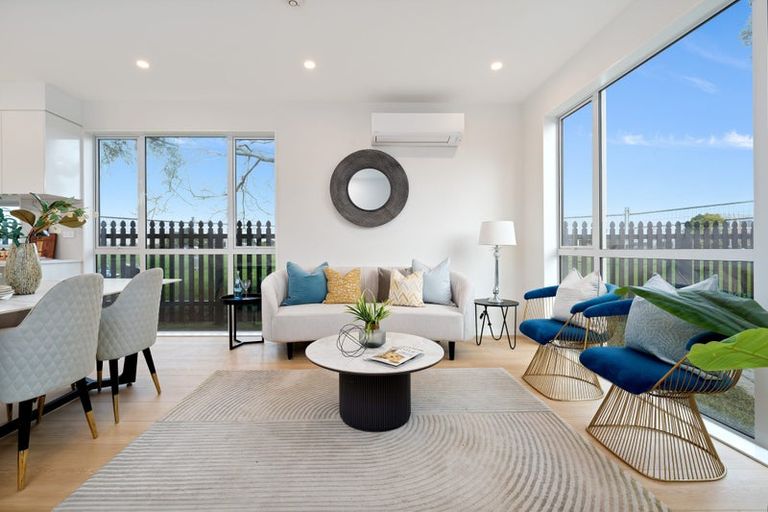 Photo of property in 80e Matipo Road, Te Atatu Peninsula, Auckland, 0610