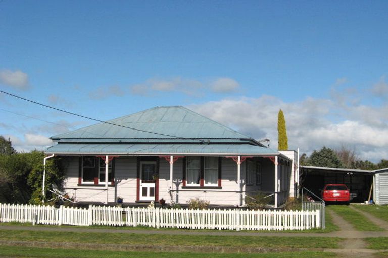 Photo of property in 43 Sydney Street, Takapau, 4203