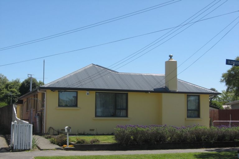 Photo of property in 23 Oldwood Street, Bishopdale, Christchurch, 8053
