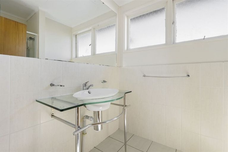 Photo of property in 37 Minaret Drive, Bucklands Beach, Auckland, 2014