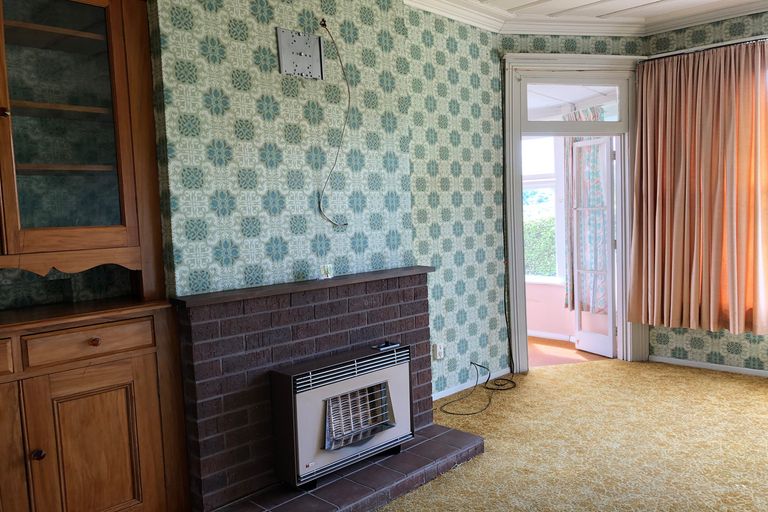 Photo of property in 35 Scotland Terrace, Green Island, Dunedin, 9018